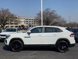 New 2025 Volkswagen Atlas Cross Sport SE image 2