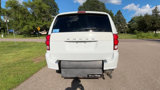 Used 2017 Dodge Grand Caravan SE image 4