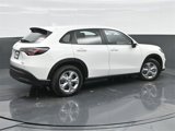 New 2025 Honda HR-V LX image 3