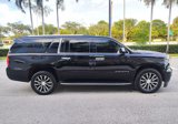 Used 2018 Chevrolet Suburban LT image 5