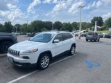 Used 2016 Jeep Cherokee Limited image 2