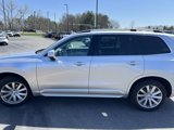 Used 2017 Volvo XC90 T6 Momentum w/ Vision Package image 3