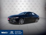 Used 2025 Hyundai Elantra SE image 3