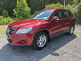 Used 2011 Volkswagen Tiguan SE image 5