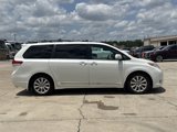 Used 2012 Toyota Sienna image 4