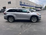 Used 2016 Toyota Highlander Limited image 2