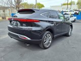 Used 2022 Toyota Venza XLE image 3