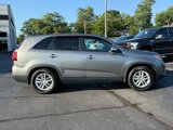 Used 2015 Kia Sorento LX image 2