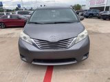 Used 2015 Toyota Sienna LE image 2