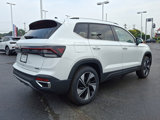 New 2025 Volkswagen Taos SE image 4