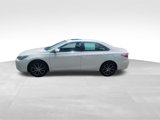 Used 2017 Toyota Camry XSE image 3