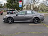 Used 2022 Toyota Camry SE image 2