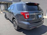 Used 2017 Ford Explorer XLT w/ Equipment Group 202A image 5