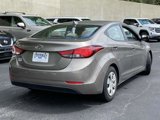 Used 2016 Hyundai Elantra SE image 3