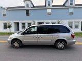Used 2005 Chrysler Town & Country Touring w/ Leather Interior Group image 6