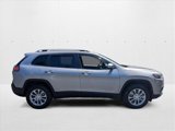 Used 2019 Jeep Cherokee Latitude w/ Cold Weather Group image 4