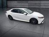 Used 2022 Toyota Camry SE image 2