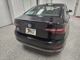 Used 2021 Volkswagen Jetta SE image 4