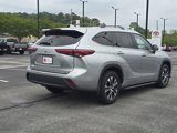 Certified 2022 Toyota Highlander XLE image 5