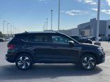 Used 2024 Volkswagen Taos SE image 4