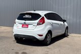 Used 2015 Ford Fiesta SE image 3