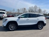 Used 2024 GMC Terrain SLT image 2