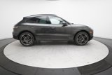 Used 2021 Porsche Macan w/ Premium Package image 4