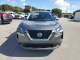 Used 2022 Nissan Rogue SV image 2
