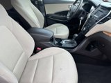 Used 2016 Hyundai Santa Fe SE image 4