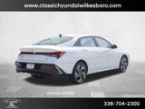 Used 2024 Hyundai Elantra SEL w/ Convenience Package image 5