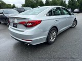 Used 2015 Hyundai Sonata SE w/ Option Group 09 image 3