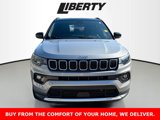Used 2023 Jeep Compass Limited image 2