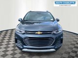 Used 2022 Chevrolet Trax LT w/ LT Convenience Package image 2
