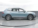 Used 2020 Volkswagen Tiguan SE w/ Panoramic Sunroof Package image 4
