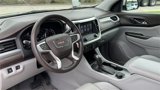 Used 2017 GMC Acadia SLT image 2