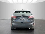 Used 2021 Ford Edge SE image 5