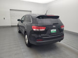 Used 2017 Kia Sorento LX image 5