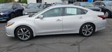 Used 2017 Nissan Altima 2.5 SR w/ LED Appearance Package image 4