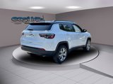 Used 2022 Jeep Compass Limited image 3