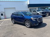 Used 2022 GMC Terrain SLT w/ Infotainment Package II image 4