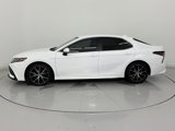 Used 2021 Toyota Camry SE image 4