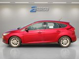 Used 2016 Ford Focus SE image 2