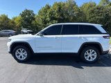 Used 2023 Jeep Grand Cherokee Limited image 2