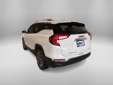 Used 2022 GMC Terrain SLT image 3