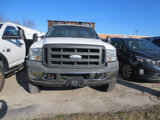 Used 2005 Ford F550 2WD Regular Cab Super Duty image 2