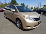 Used 2014 Toyota Sienna LE image 3