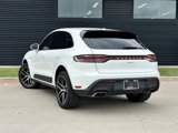 Certified 2024 Porsche Macan image 3