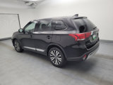 Used 2019 Mitsubishi Outlander SE image 3