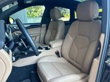 Certified 2024 Porsche Macan image 5