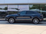 Used 2022 Porsche Cayenne Coupe image 2